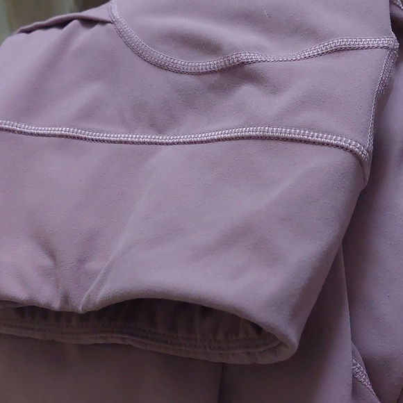 Along Fit Leggings - Picture 12 of 12